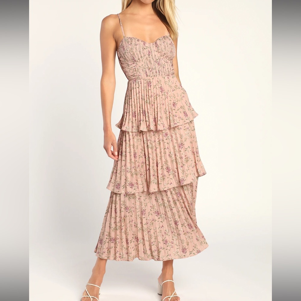 Lulu’s Cascading Tiered Bustier Pink Floral Maxi Dress- Size S🩷🌸